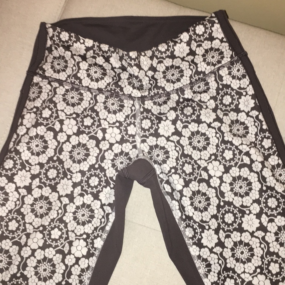 LuLuLemon Gym Leggings